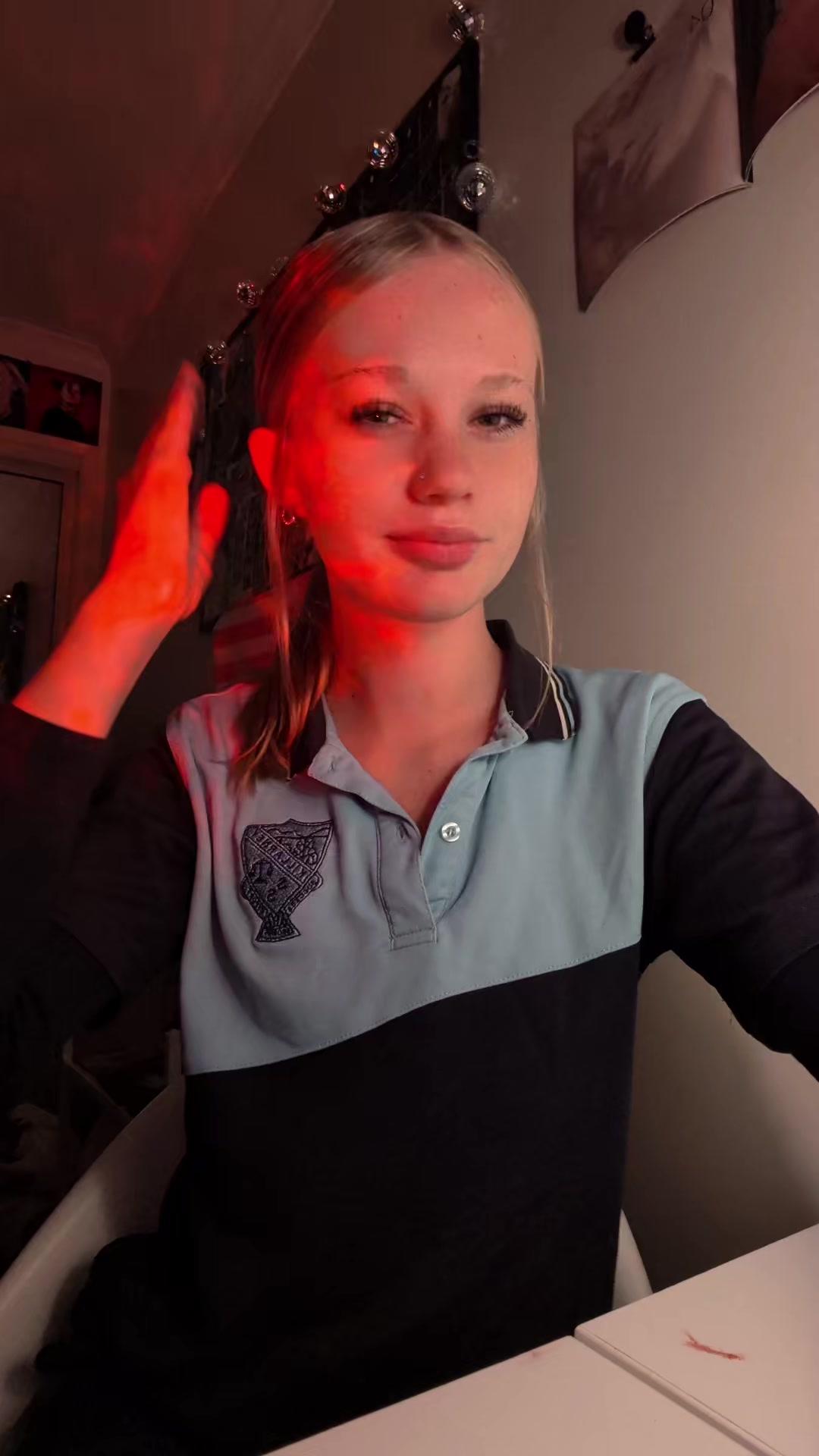 @ellaa🕸️