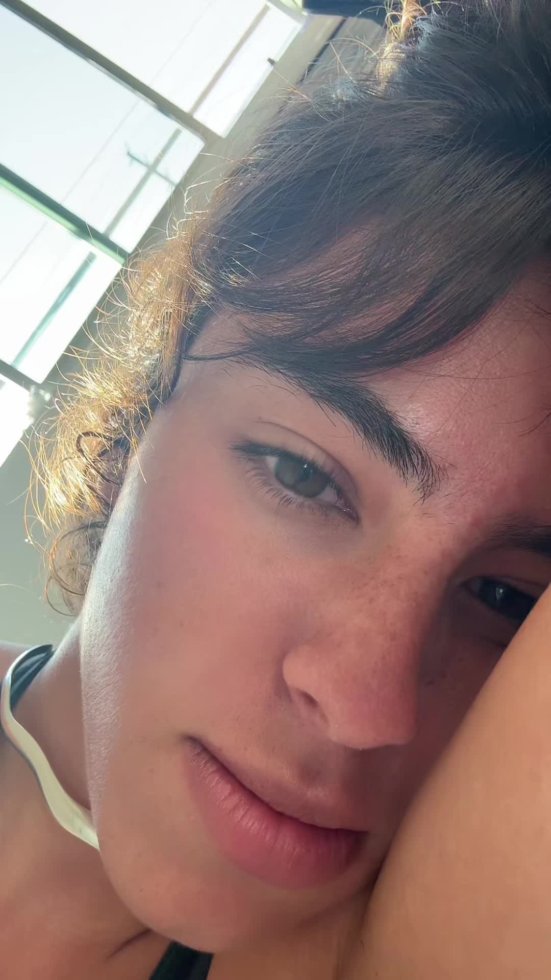 @️