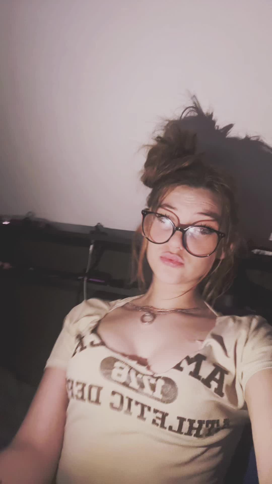 @Sierra_Henson