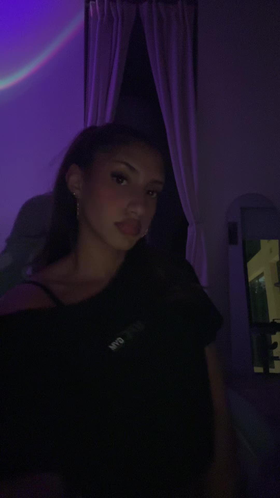 @leyla &ccedil;ello