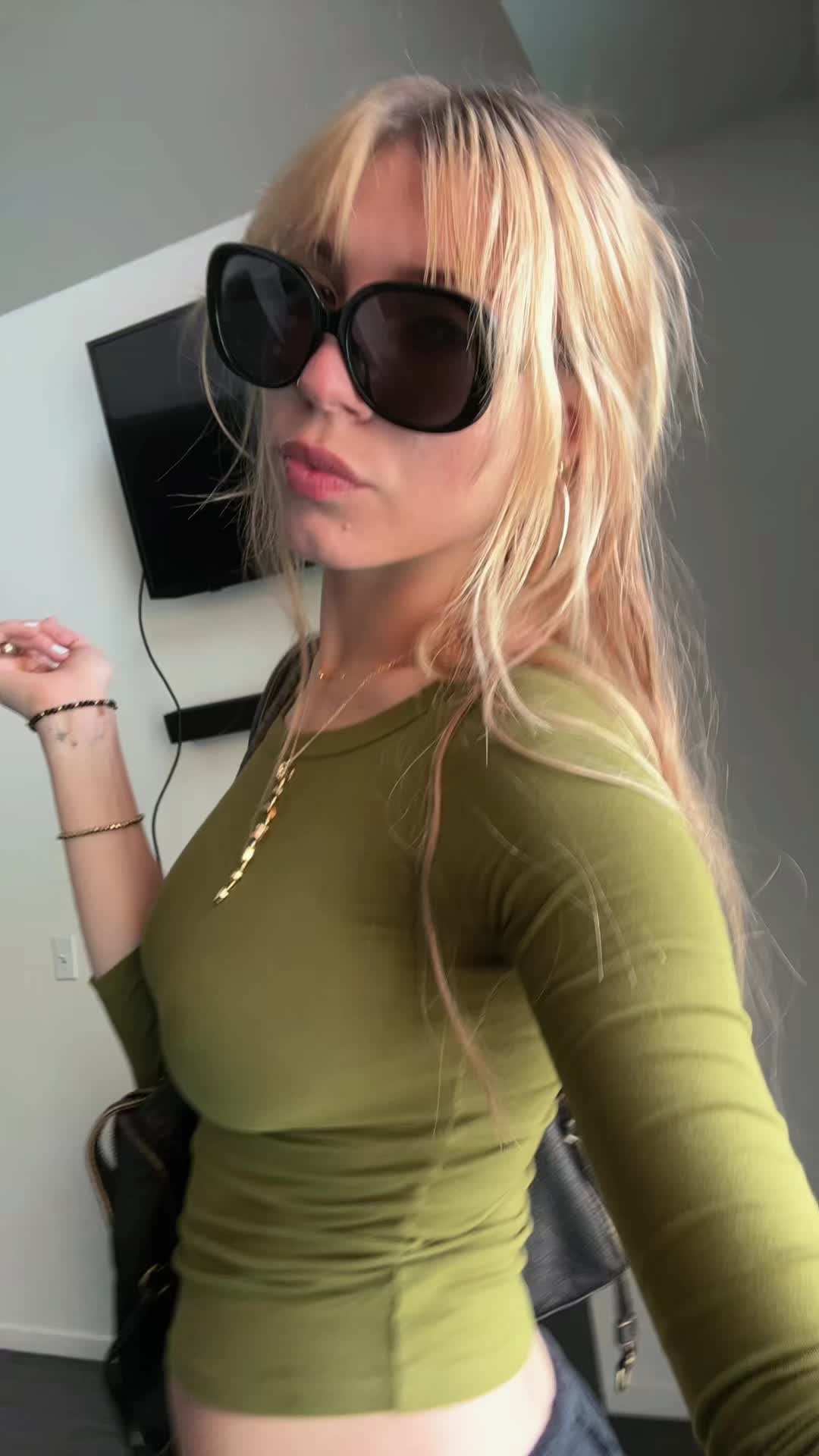 @av 🪬