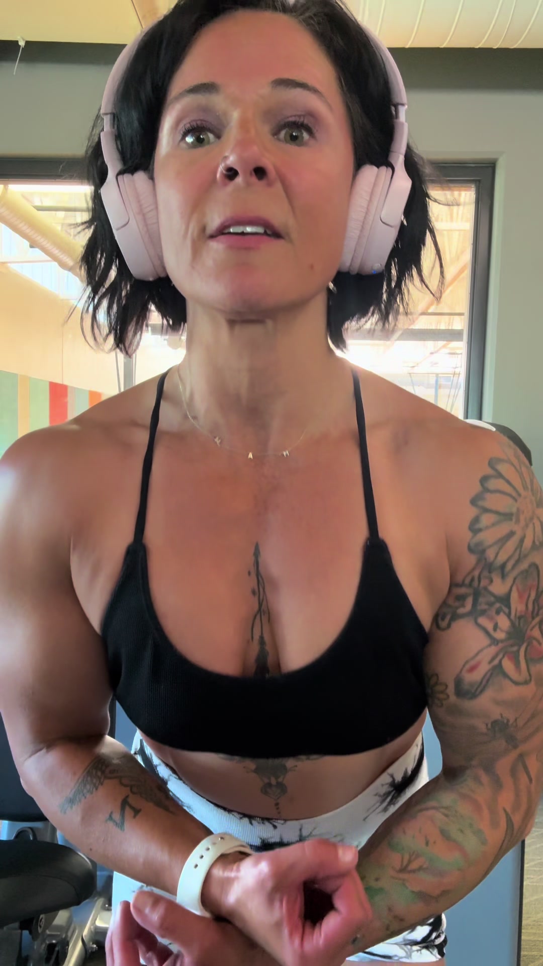 @fitmom_of_4_