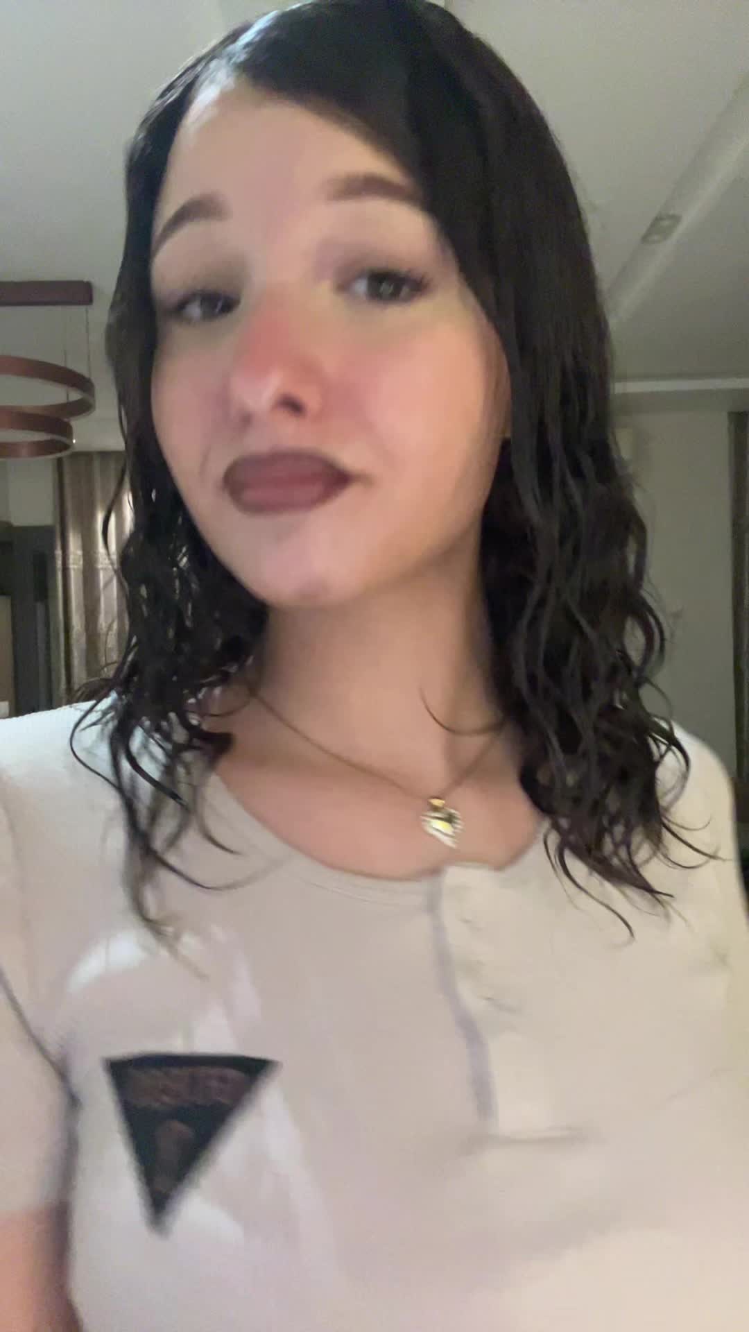 @👸🏼