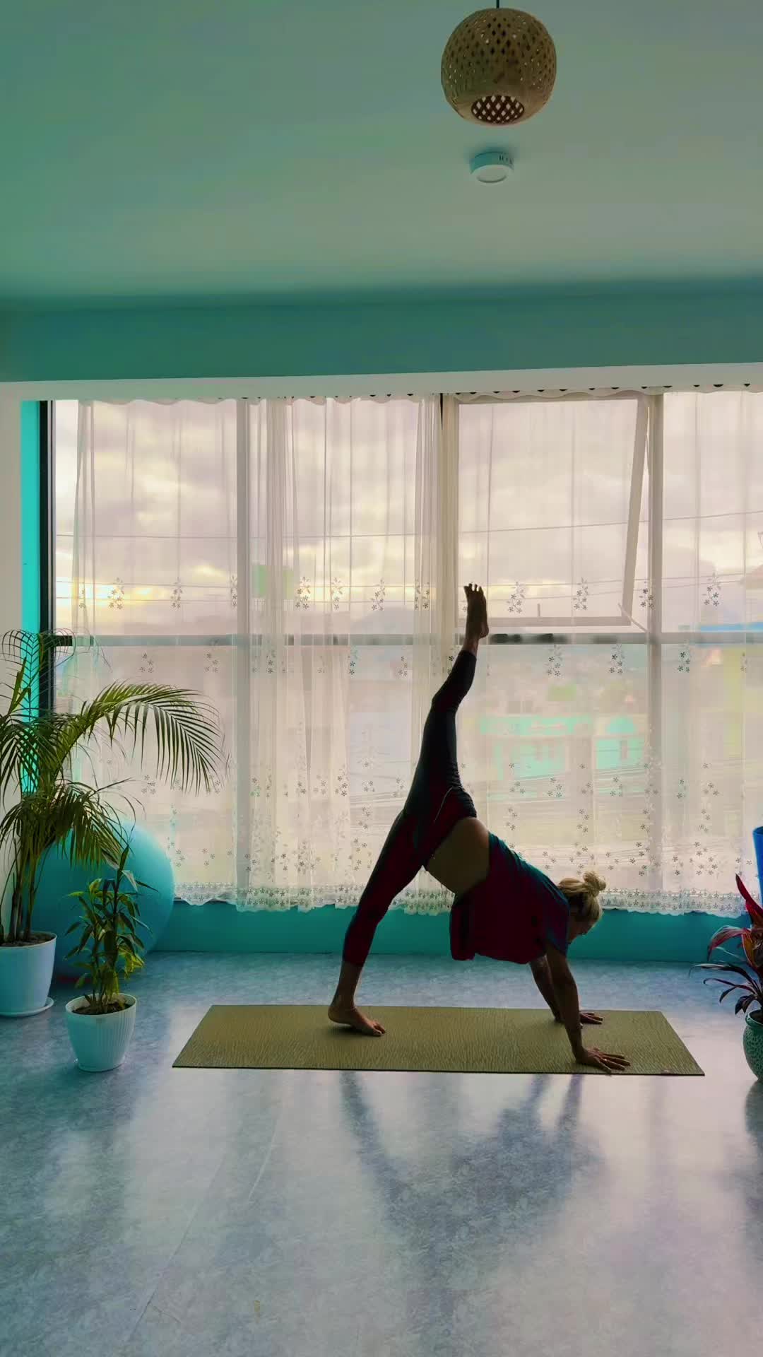 @Nitu singh yoga teacher zIn