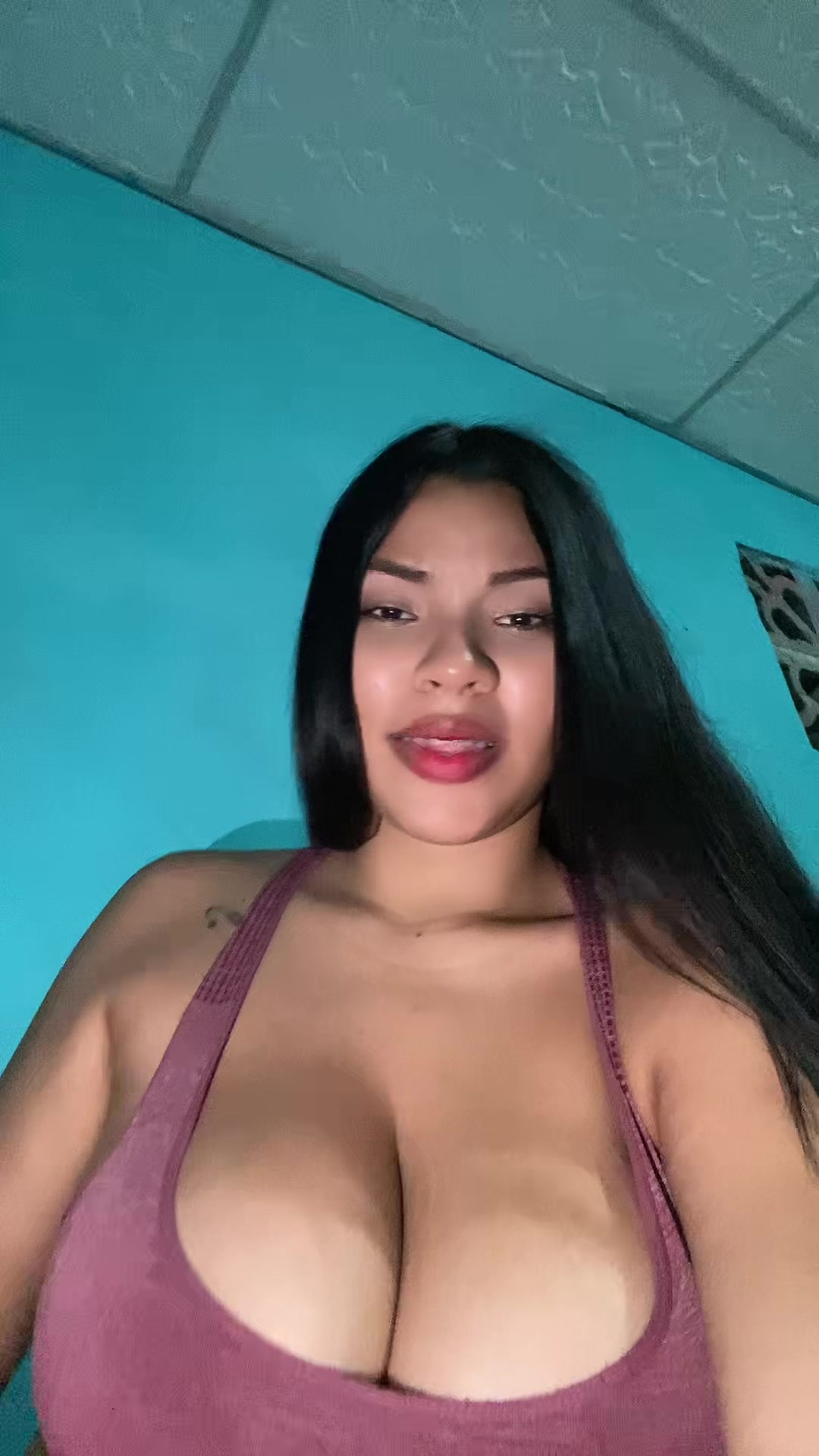 @Leyangomez_