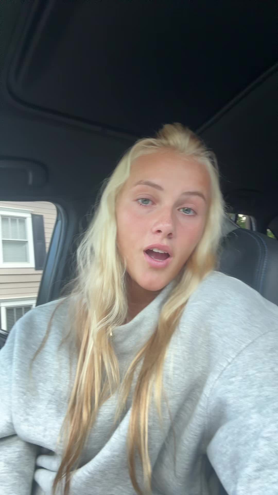 @laurenr