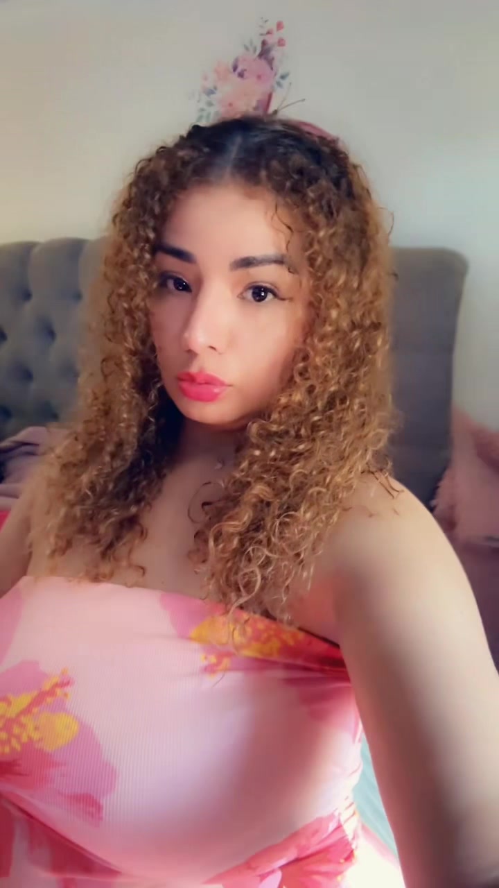 @Laurita Brito