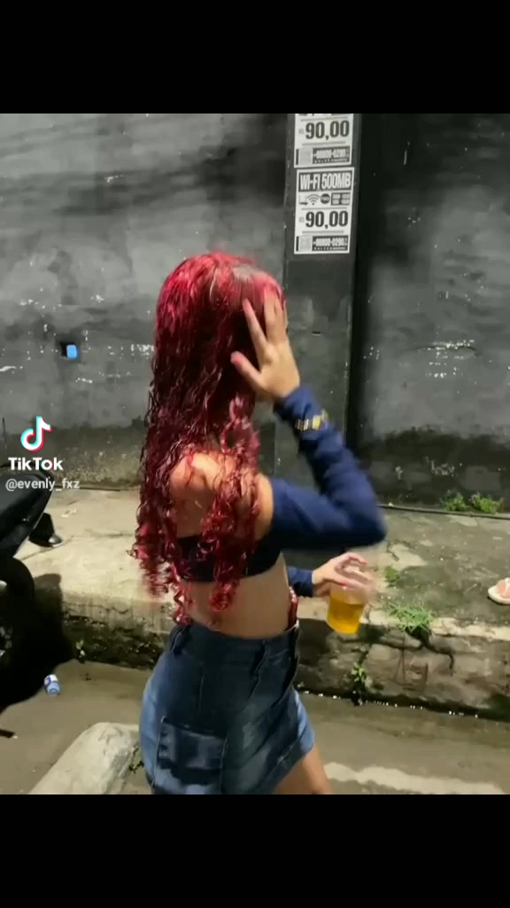 @Evely