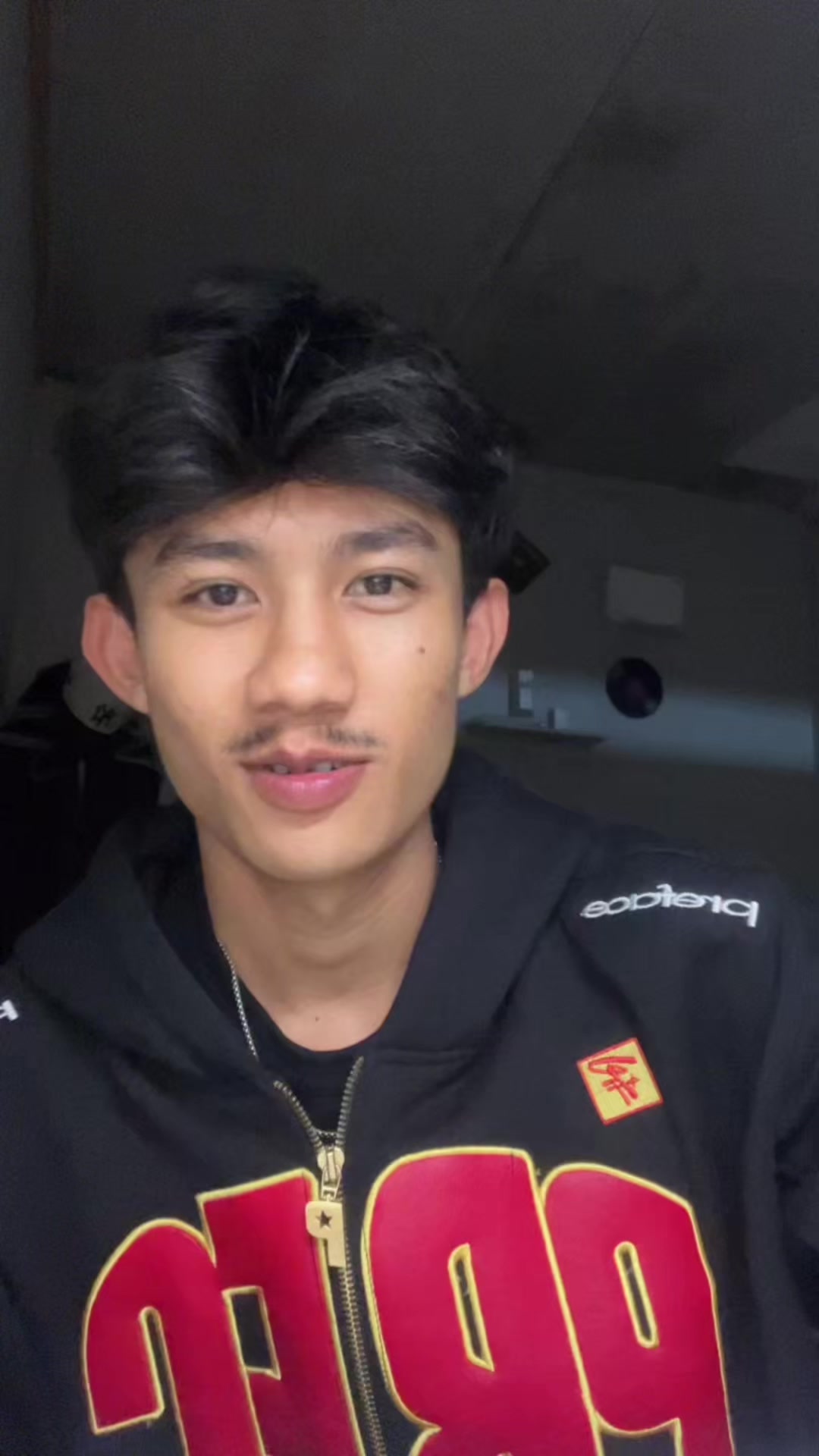 @Russliiiii