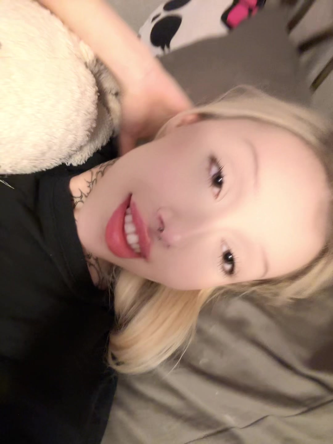 @аня ковач