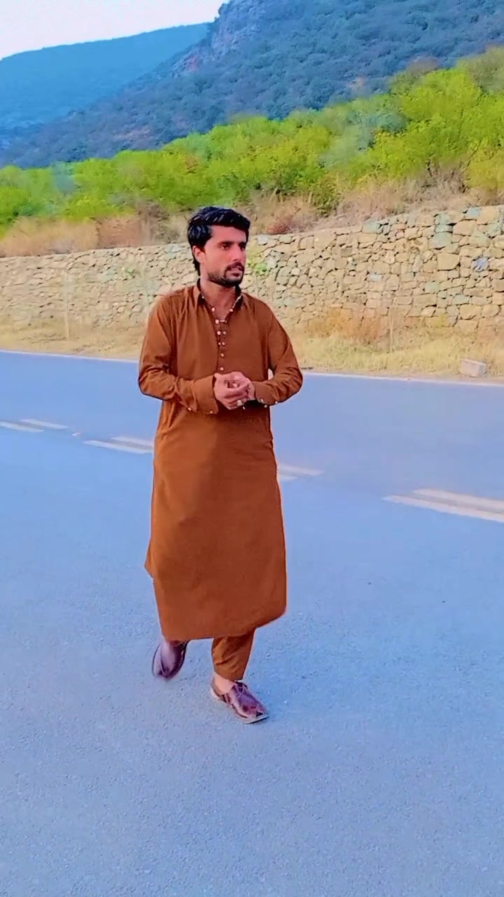 @Khanishaqkhan_1