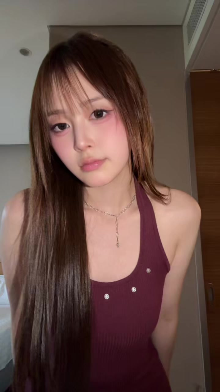 @queenzeye_official
