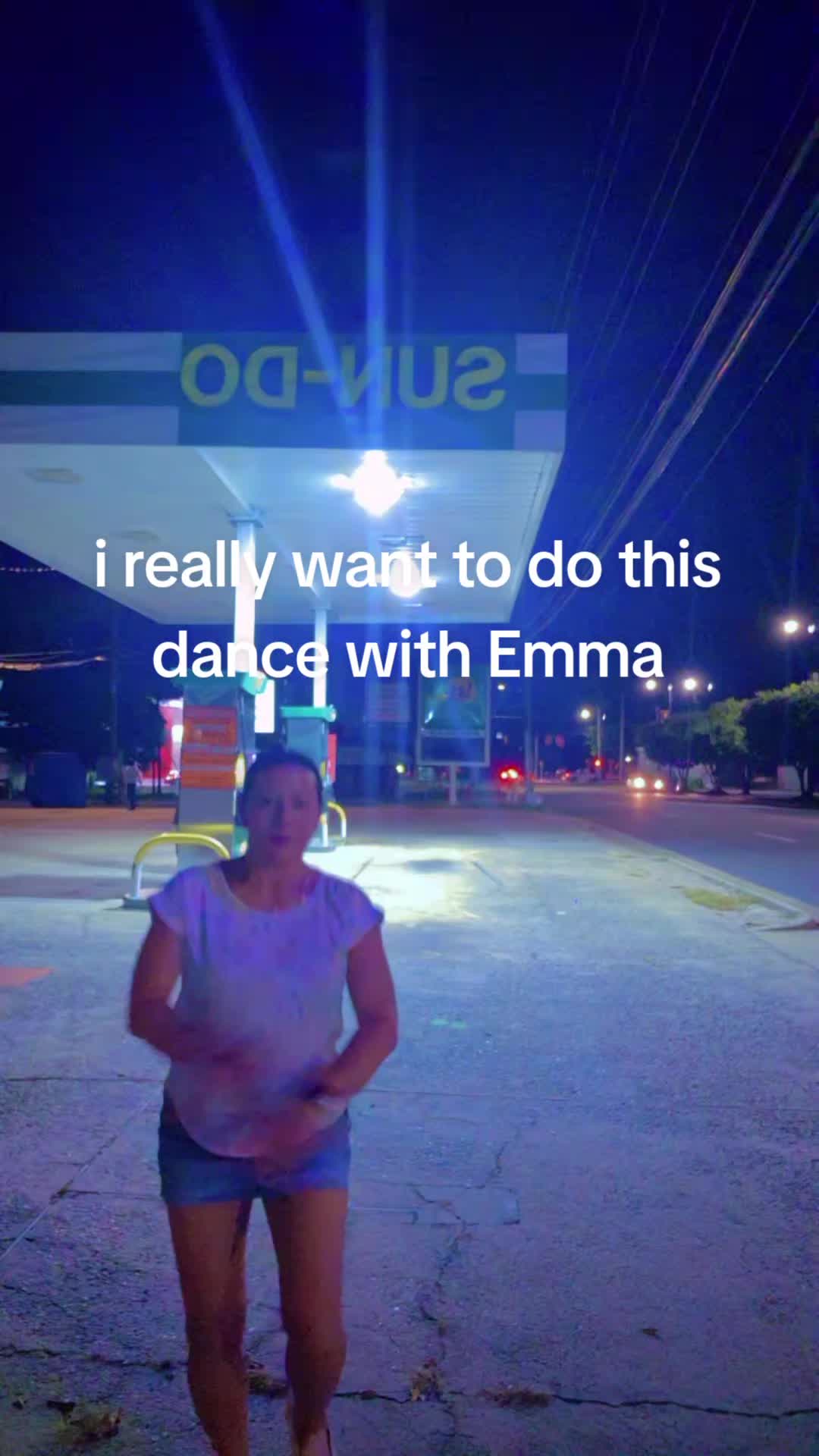 @Dancing Mama