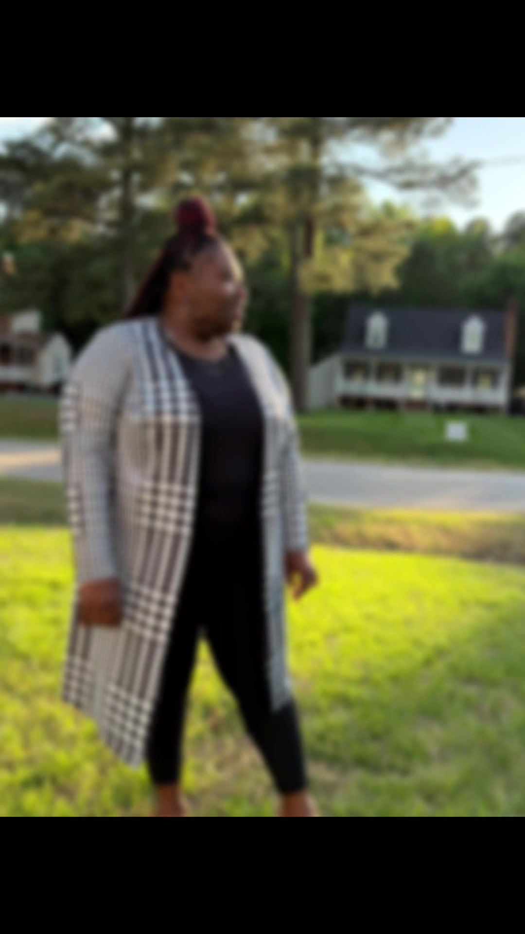 @LaCherryDeZignz