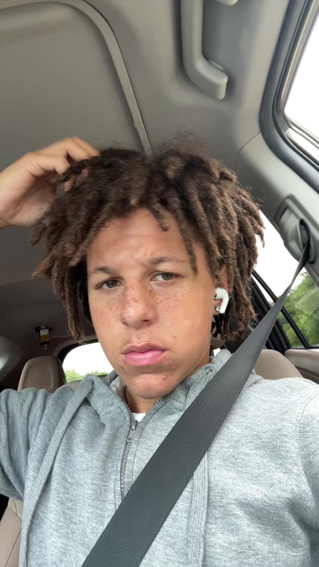 @Yoboyeljo2.0