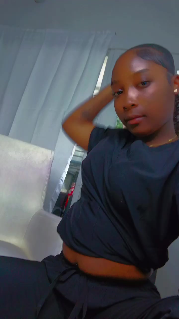 @𝓑𝓤𝓑𝓑𝓛𝓔𝓢🎀