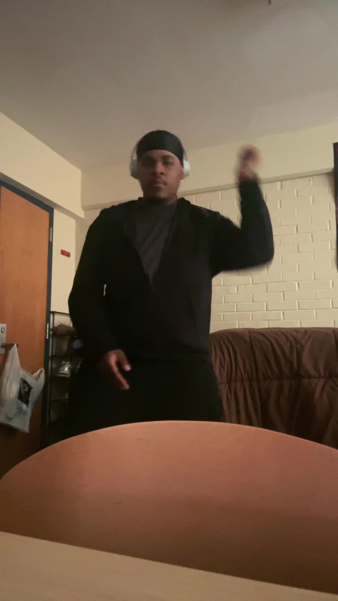 @OfficiallyG6