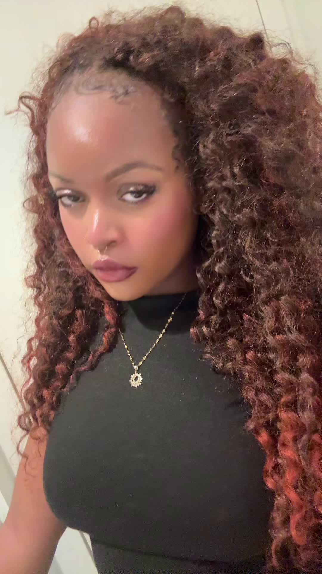 @Angel🤍