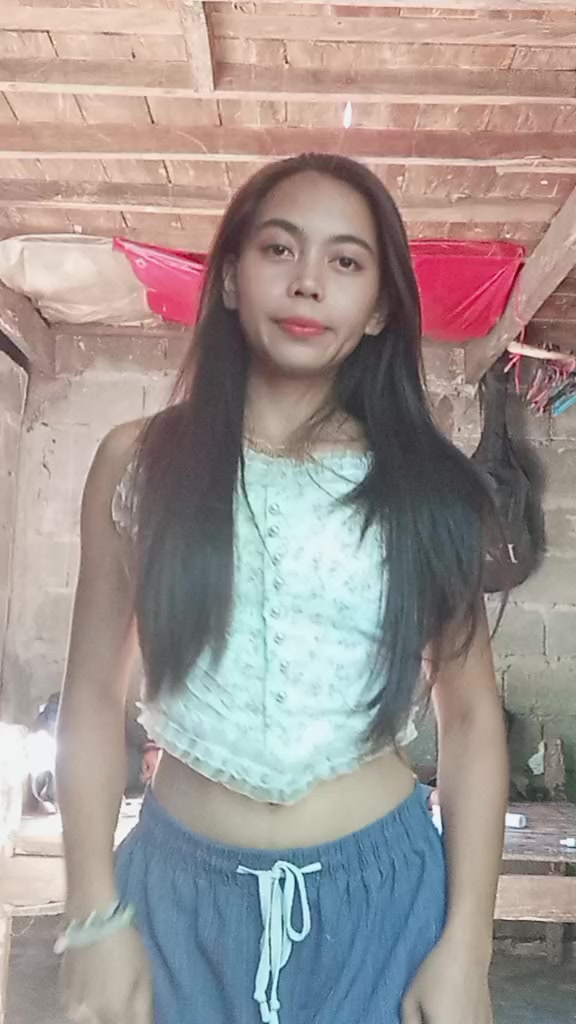 @Ave Q