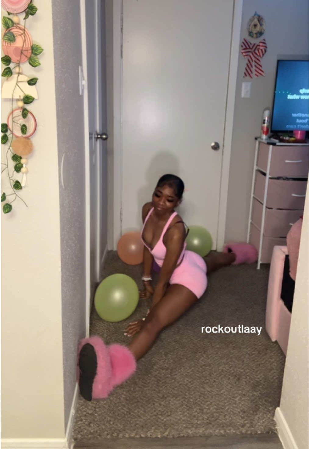 @rockoutlaay