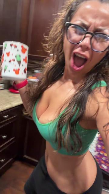 @Mewi619