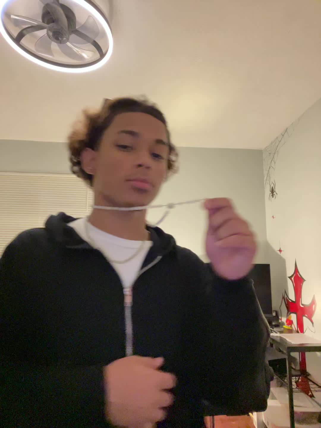 @just_yariel