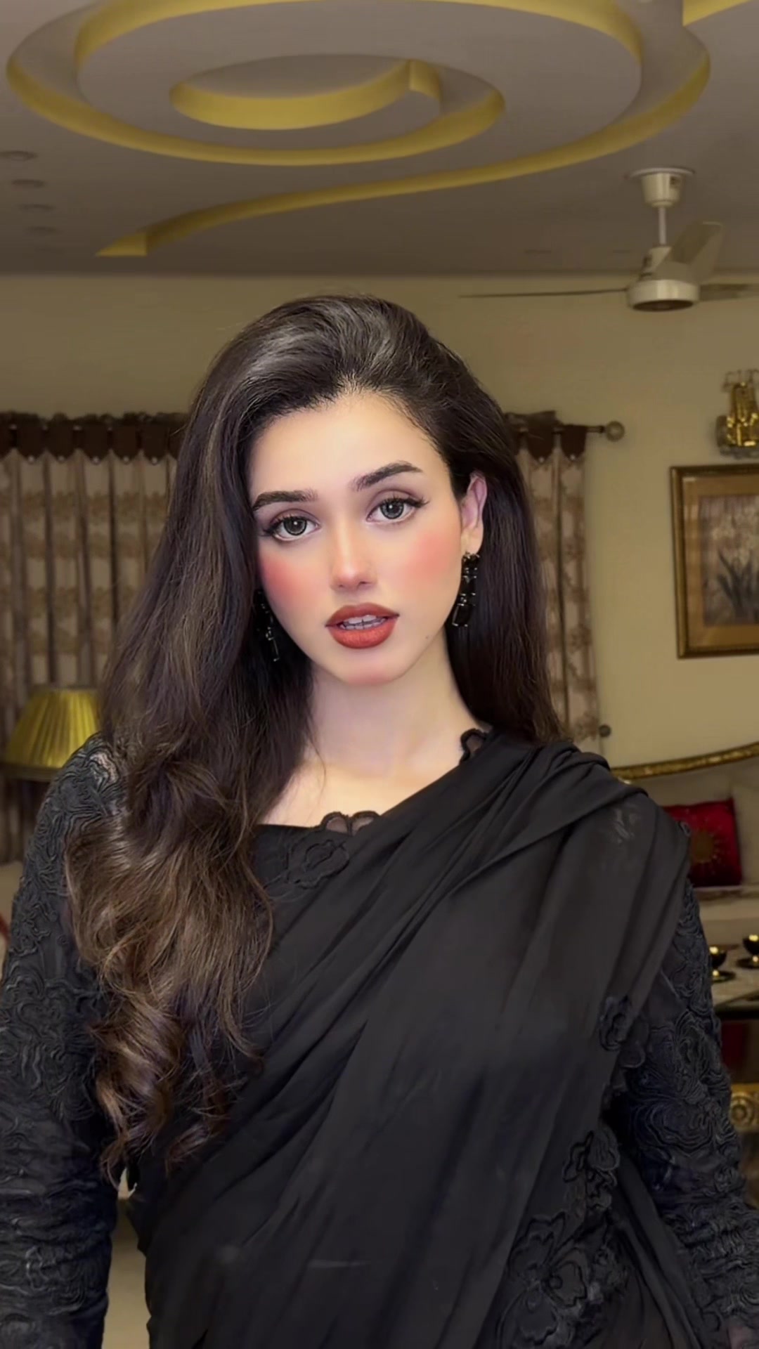 @Alina Amir