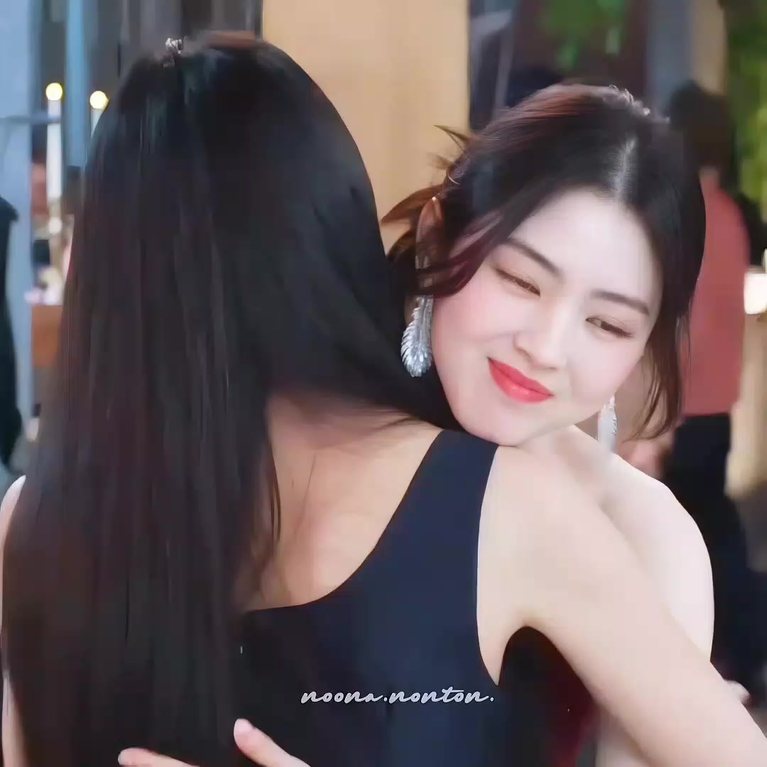 @noonanonton