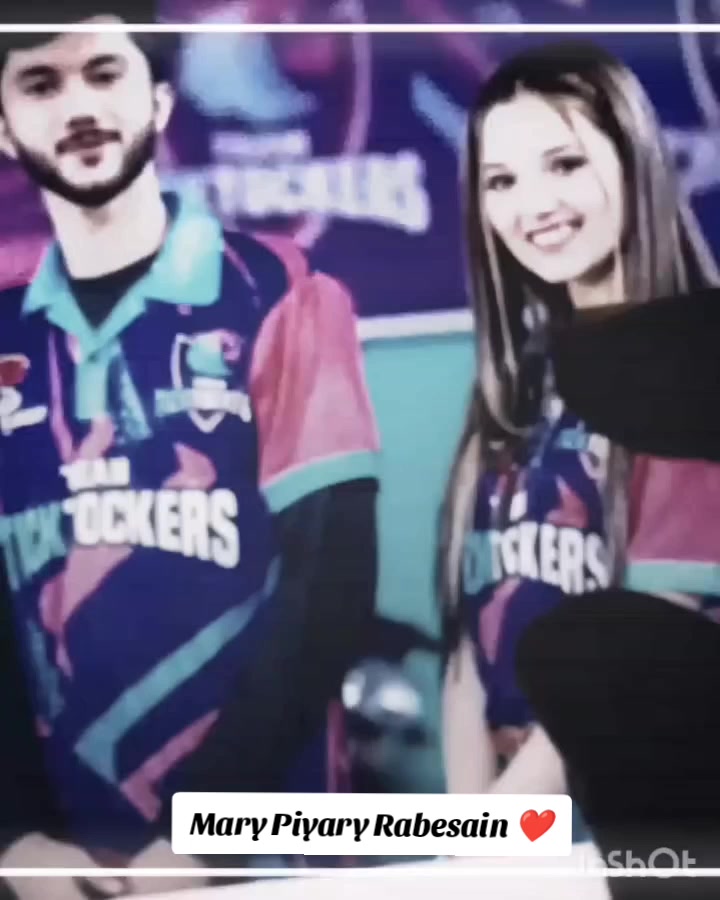 @Mr and Mrs Hussain tareen &hearts;️😍