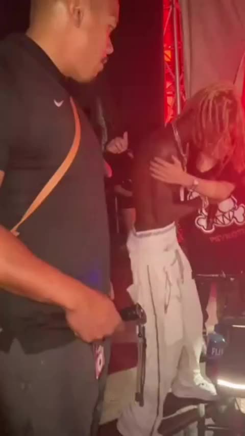 @thisnothimv