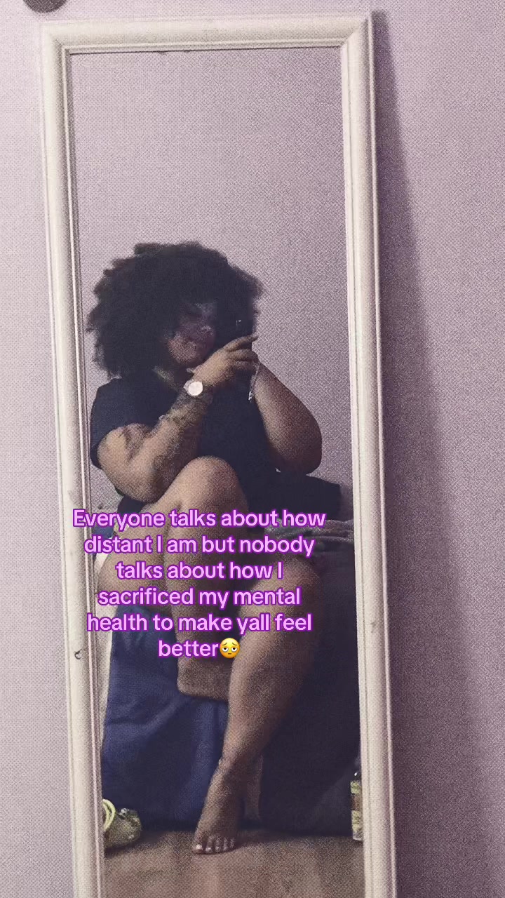 @thelyssarayne