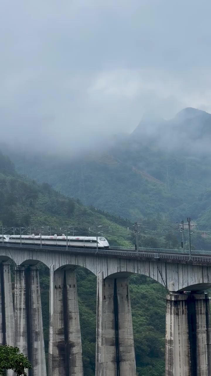 @CN_eye