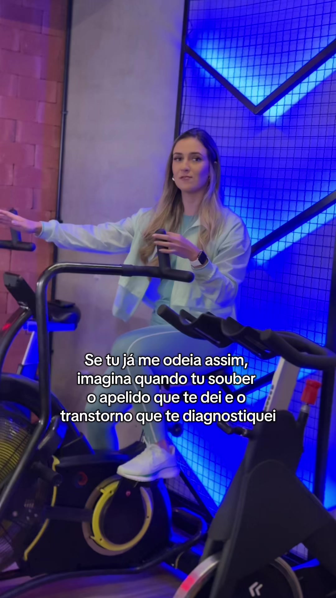 @celena_tavares