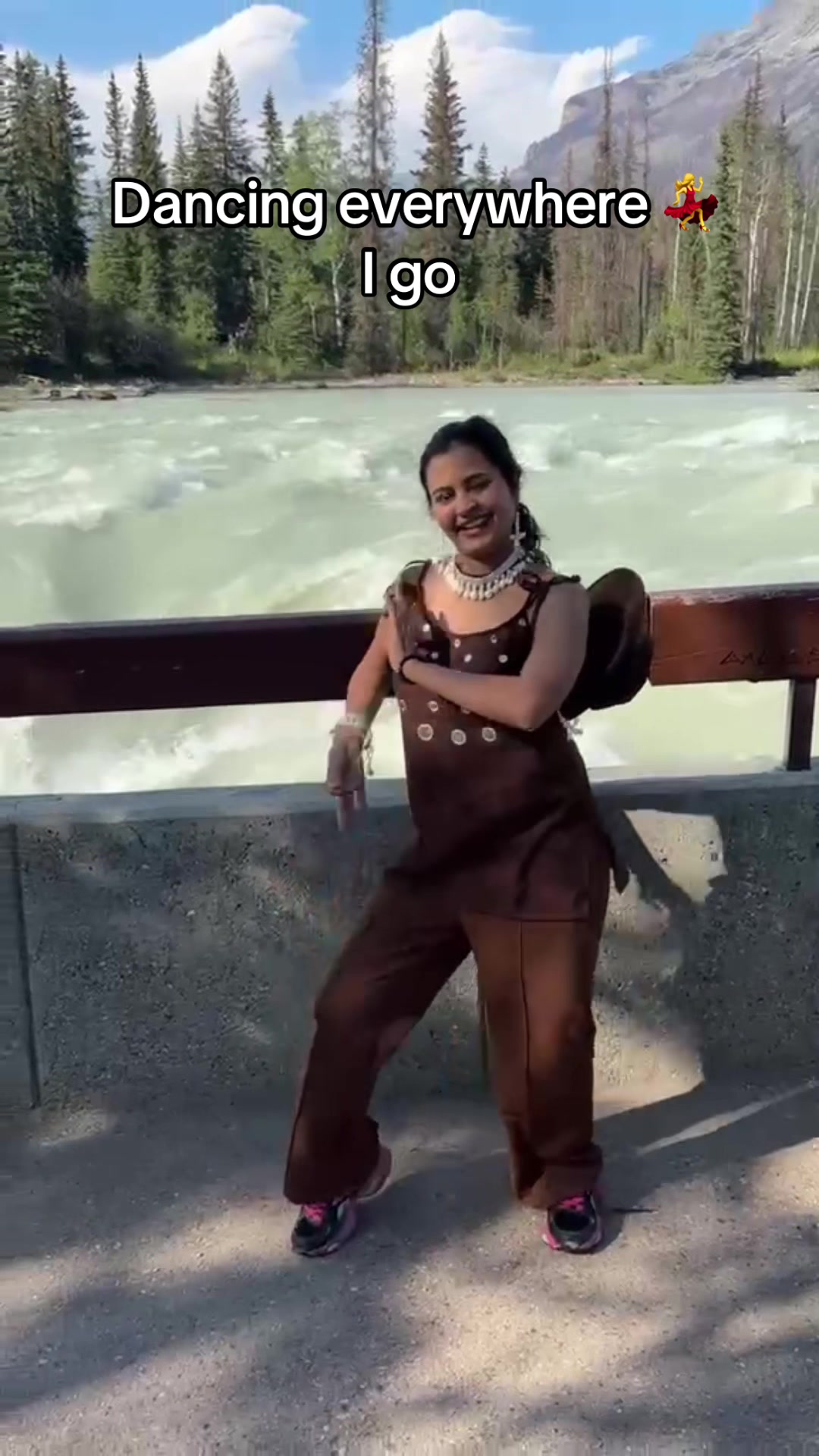 @(nidhzazz) Dr. Nidhi Joshi