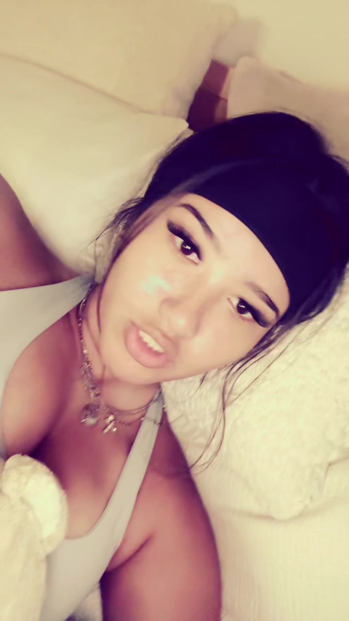 @𝐦 𝐞 𝐥 𝐨 𝐝 𝐲