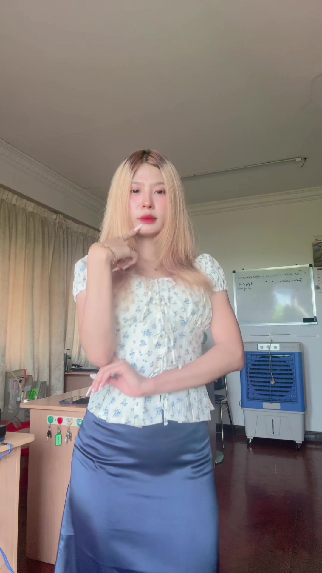 @Akari🦦