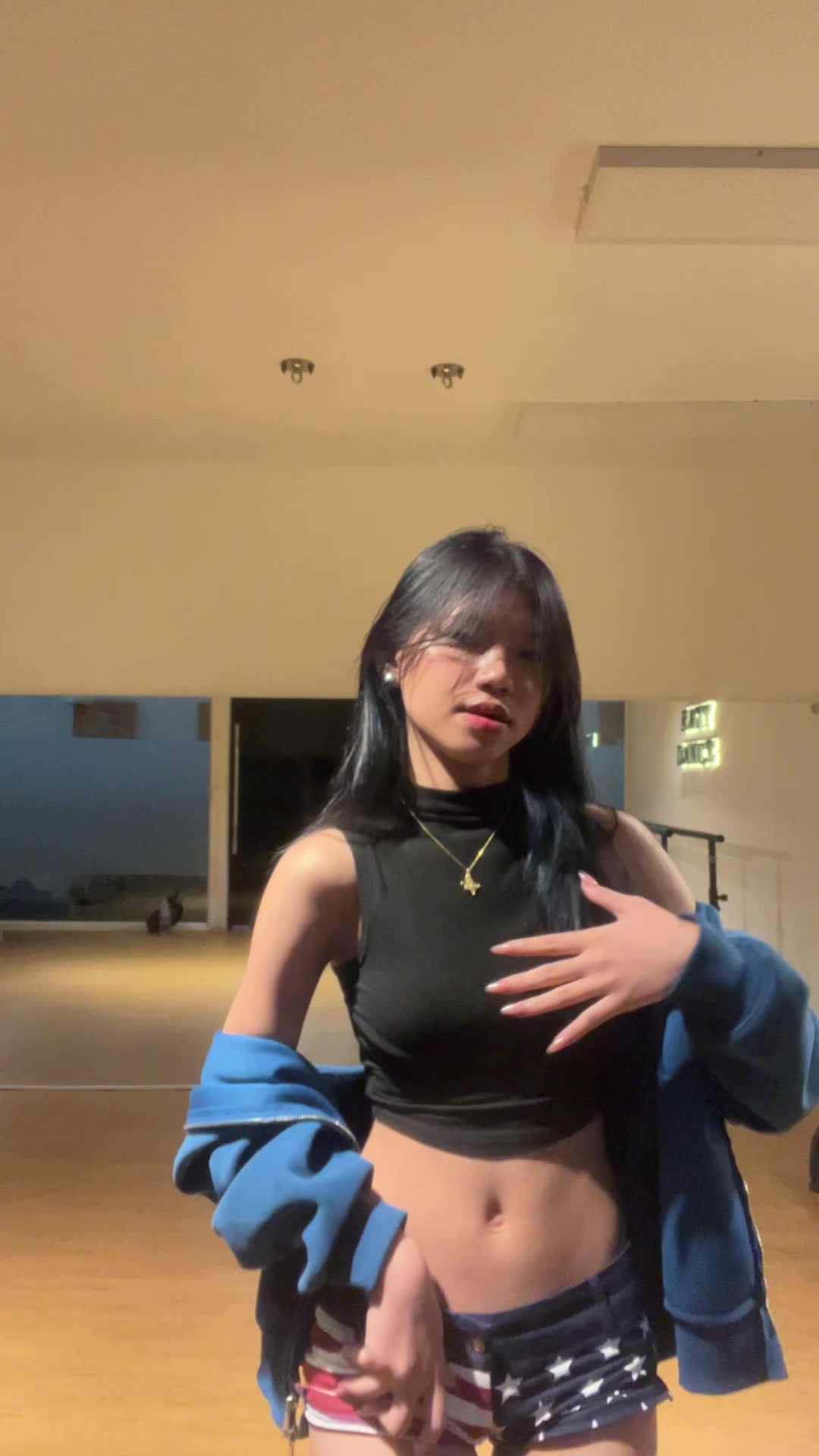 @3