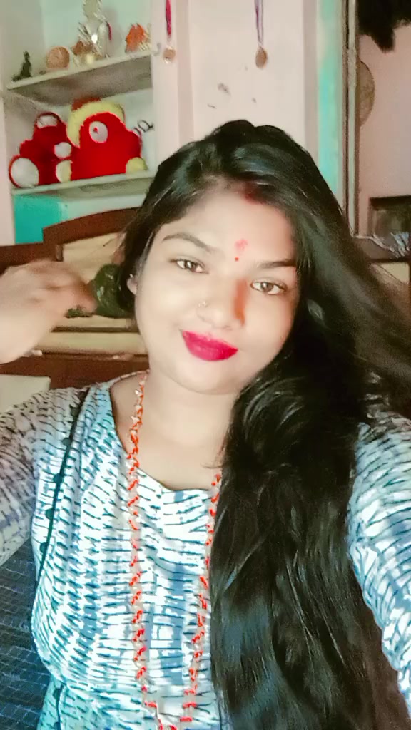 @Soni๐ queen