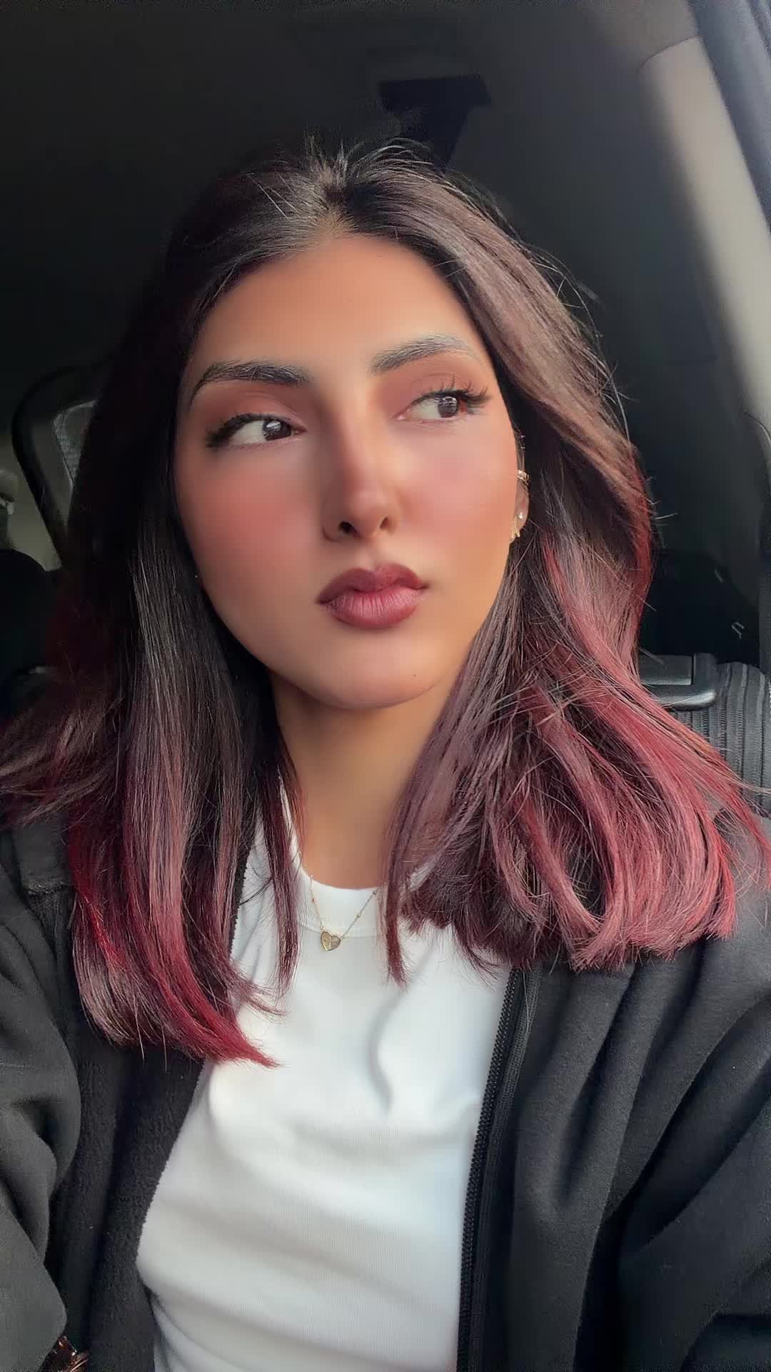 @Its_pratyushaaa