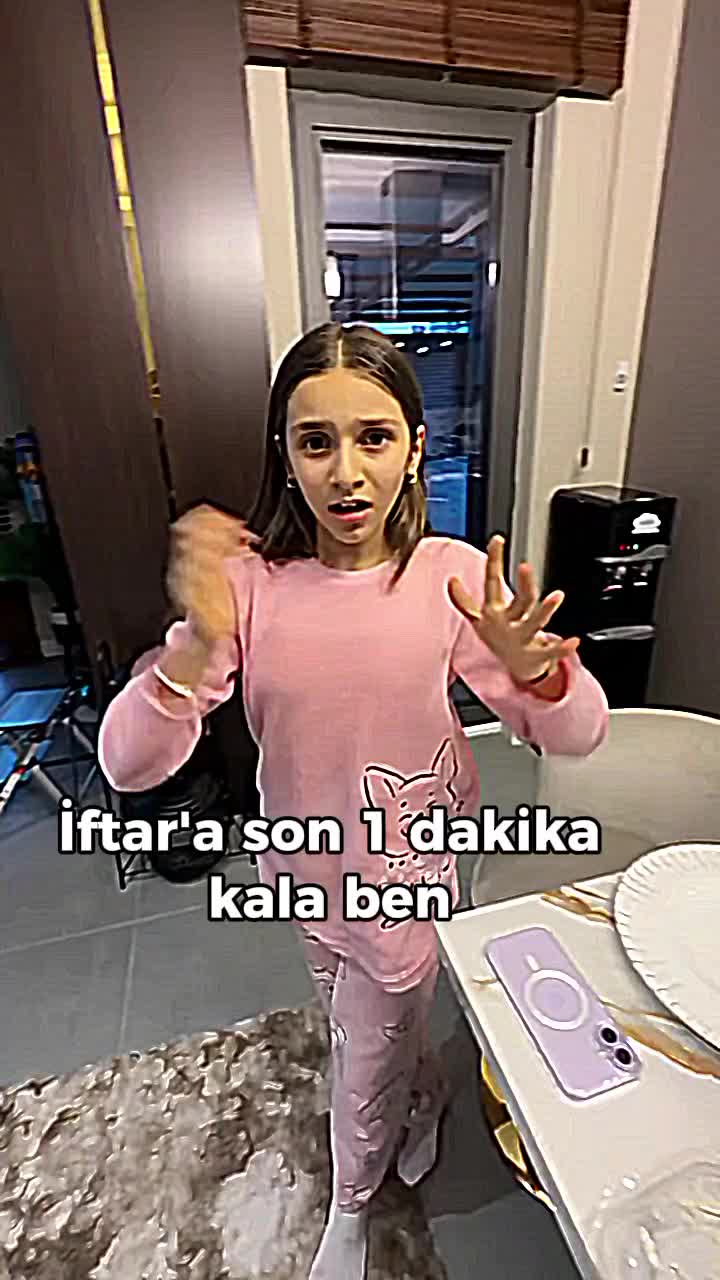@𝑨𝒍𝒊𝒚𝒆𝒗𝒂𝑿𝑬𝒅𝒊𝒕