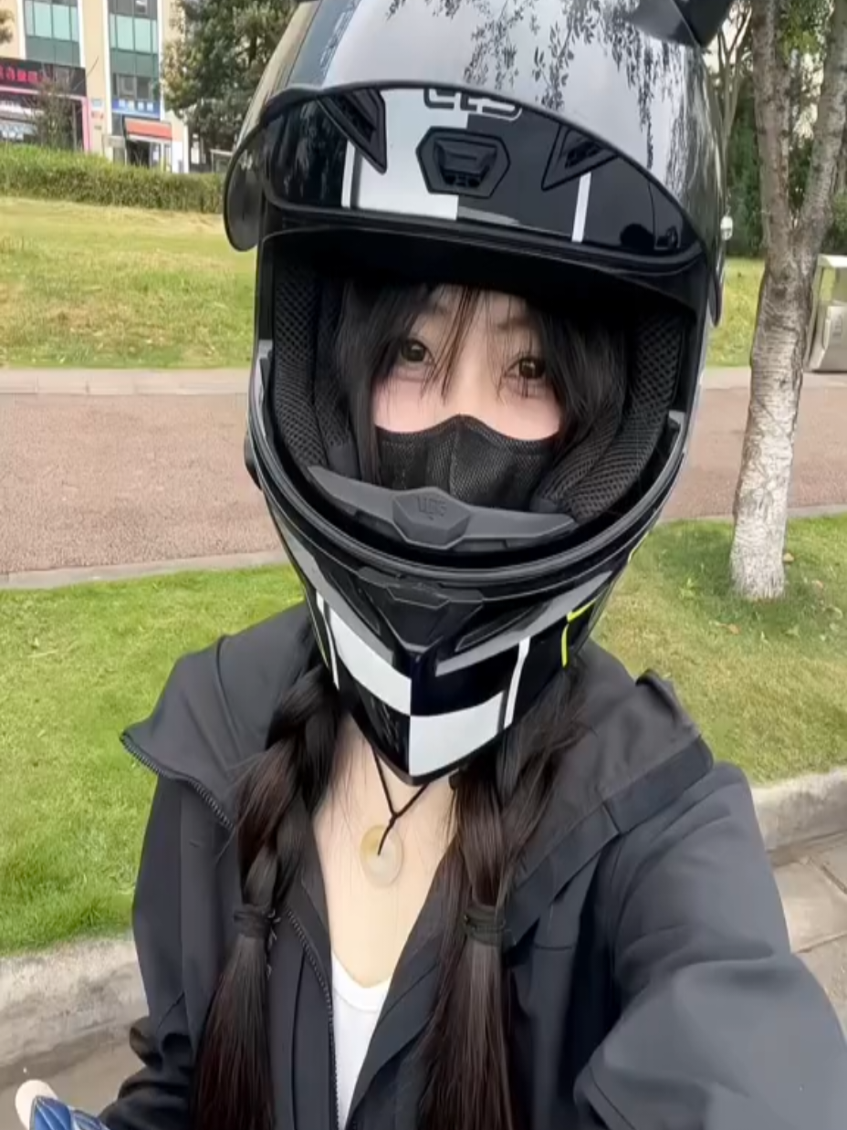 @𝘓𝘪𝘓𝘪ᥫᩣ