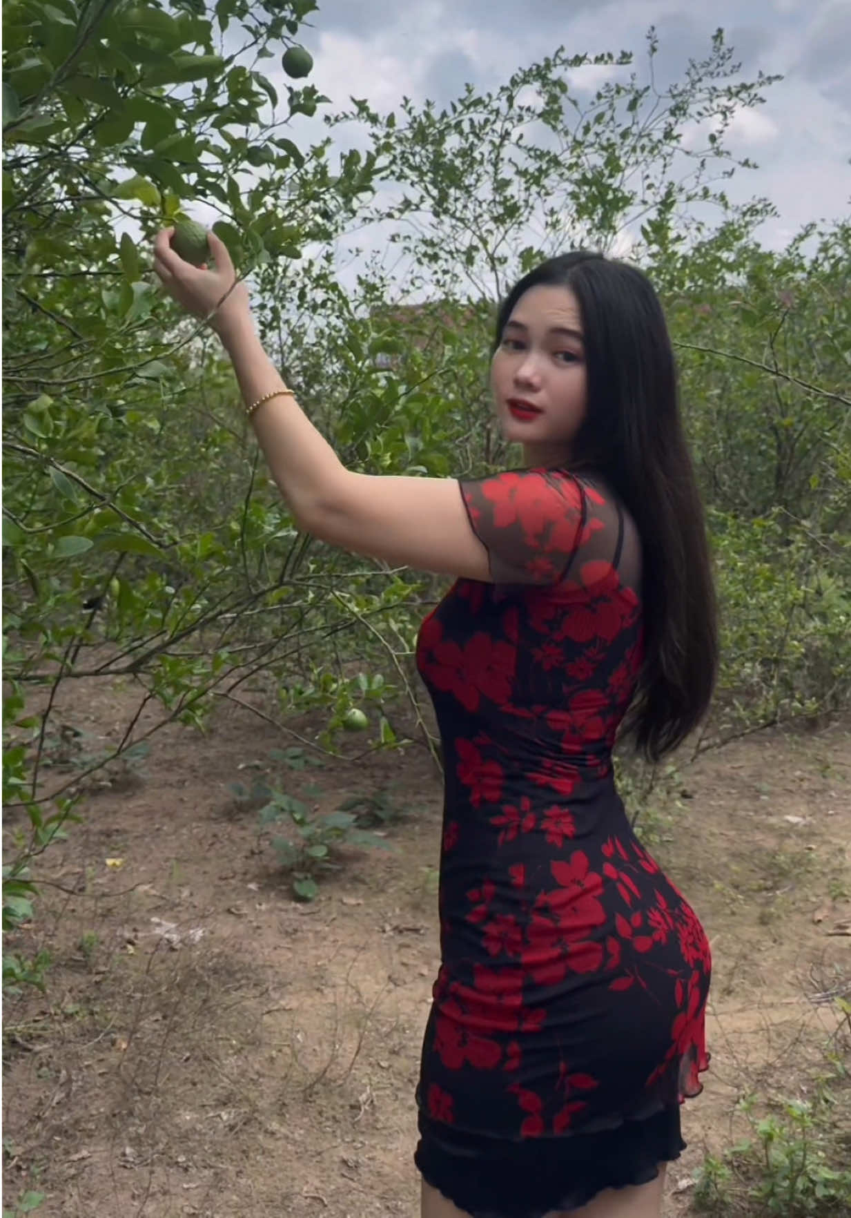 @Hnin Hnin Mon