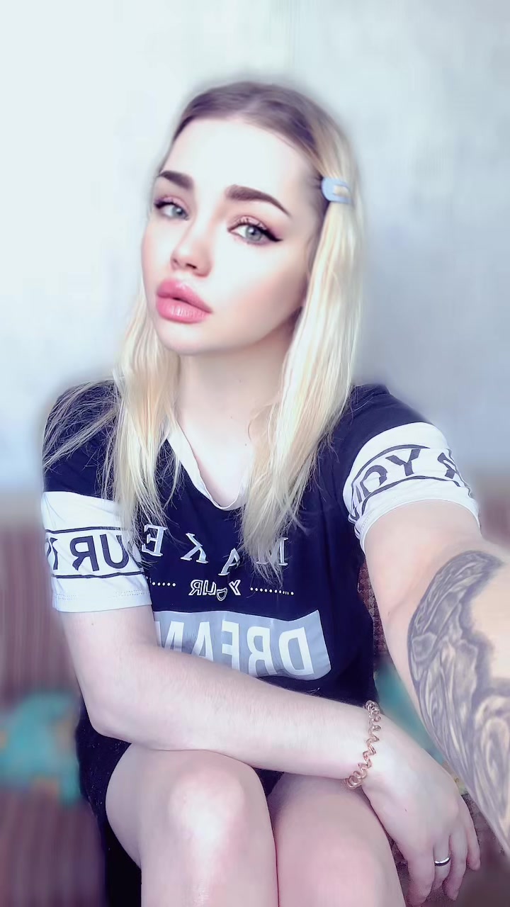 @Vika_viktori