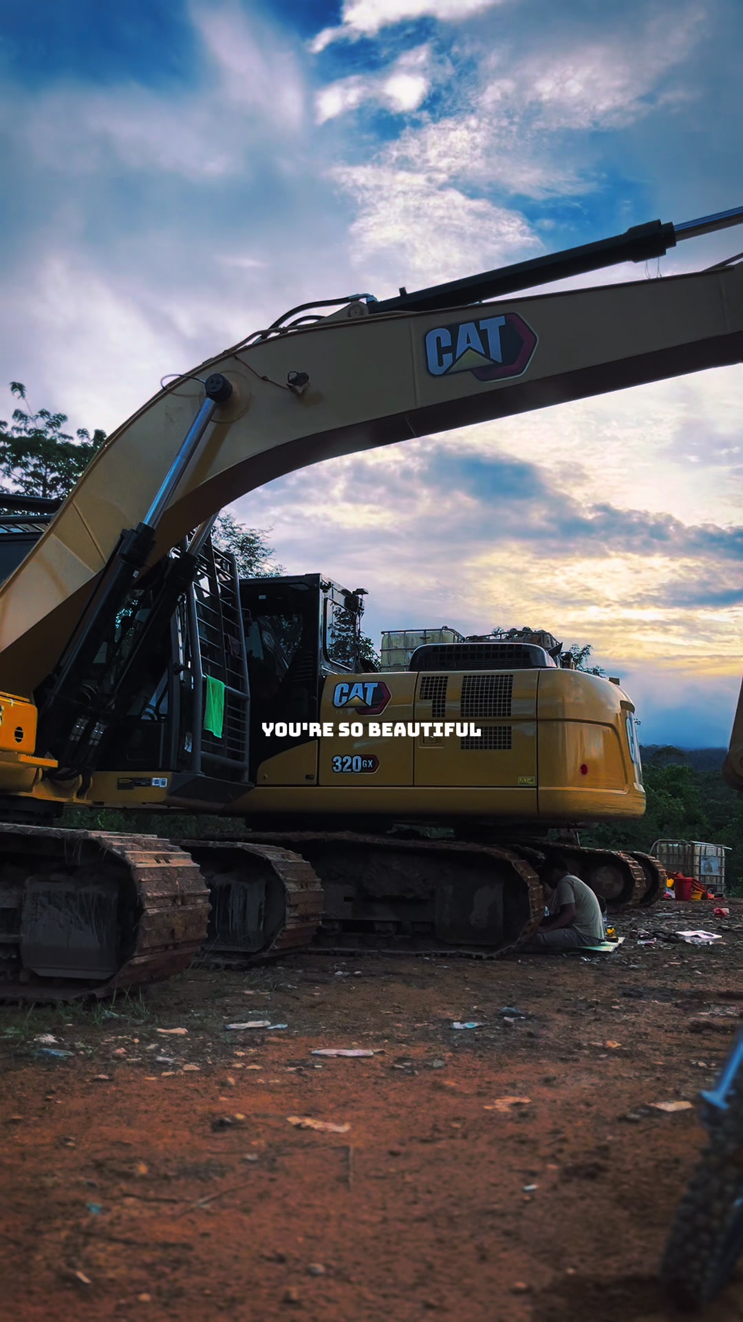 @MACHINE BESAR