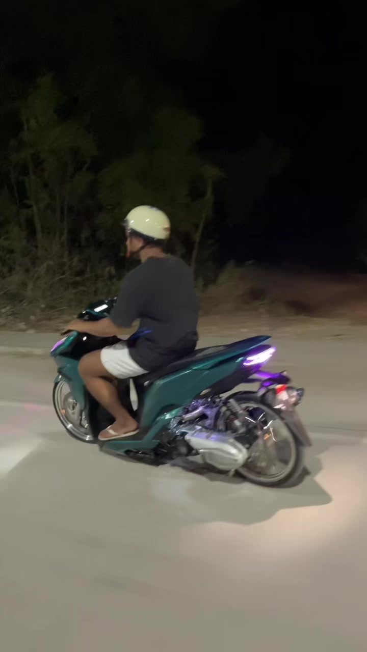 @Ryl🇻🇳