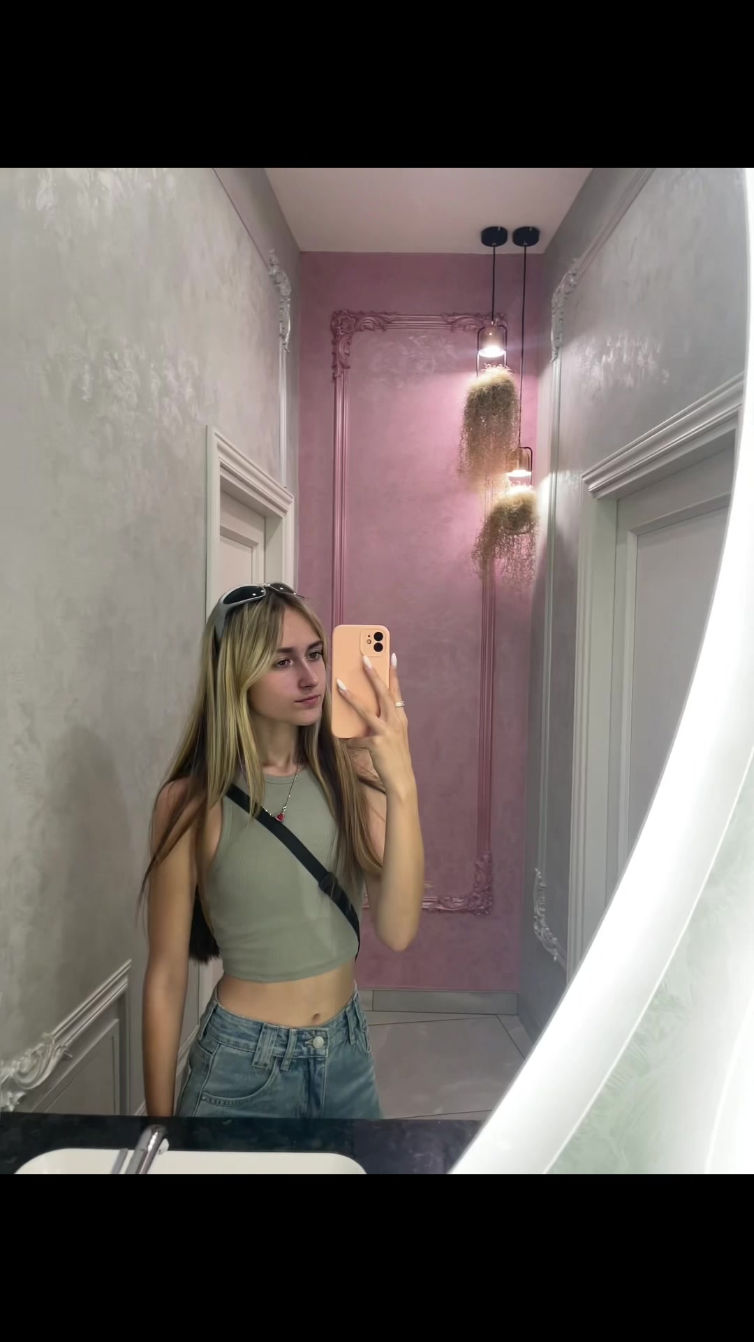 @🕷️