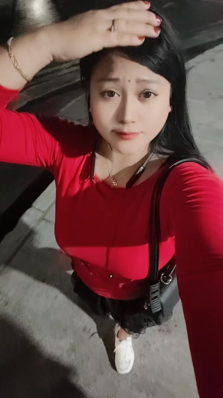 @Mimi🇨🇾🇳🇵