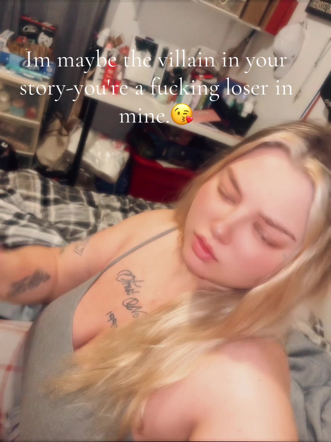 @🫡