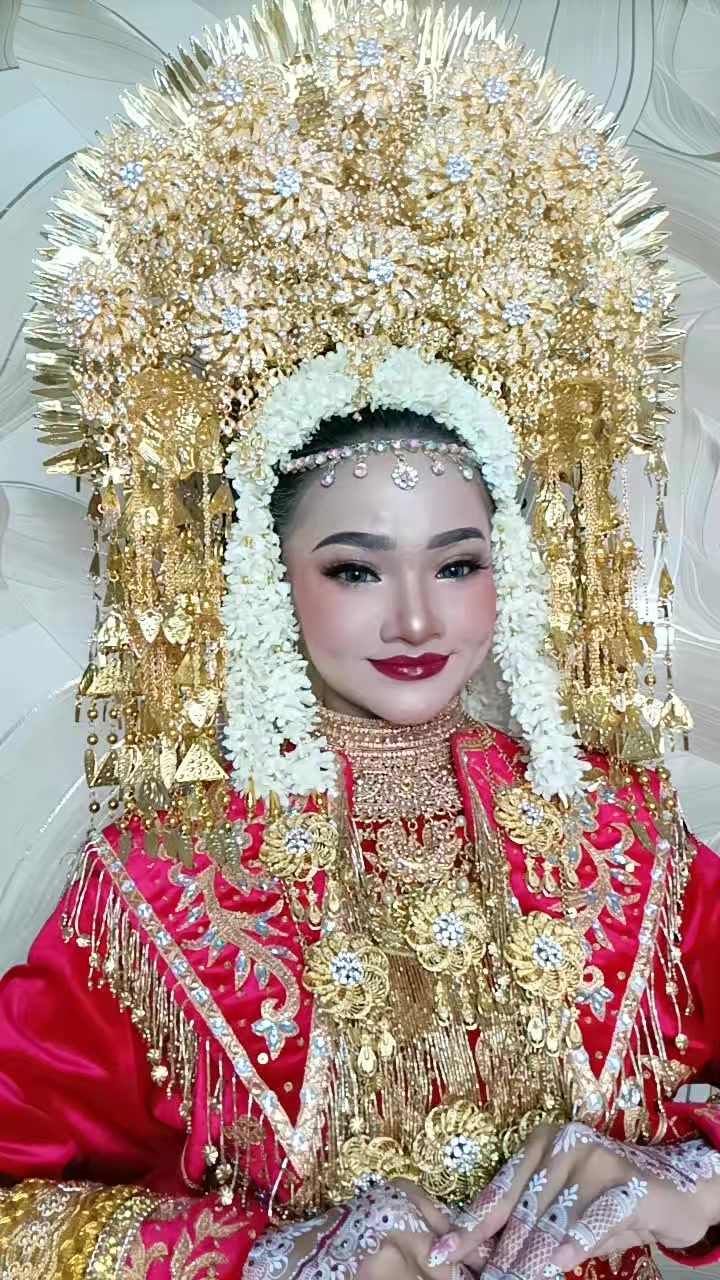 @REVI RIAS MAKE UP