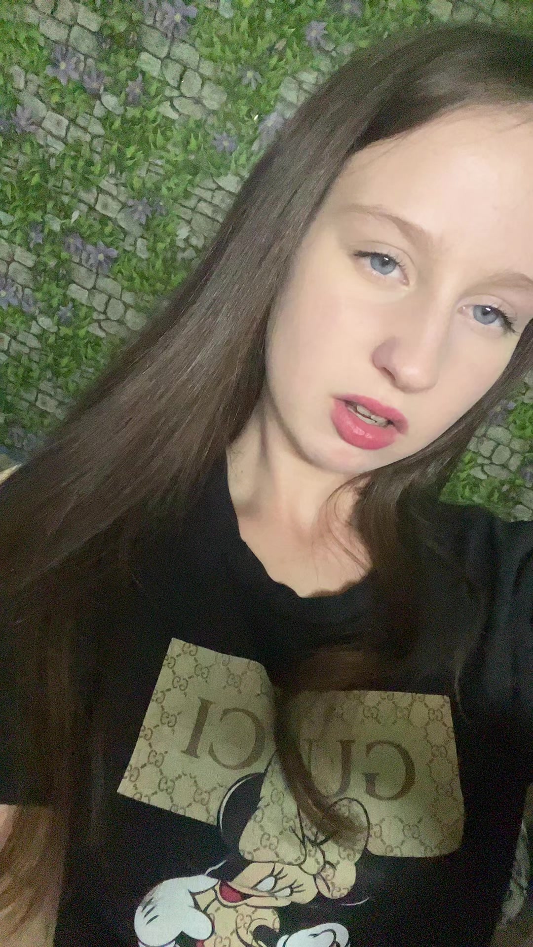 @KARINA:)